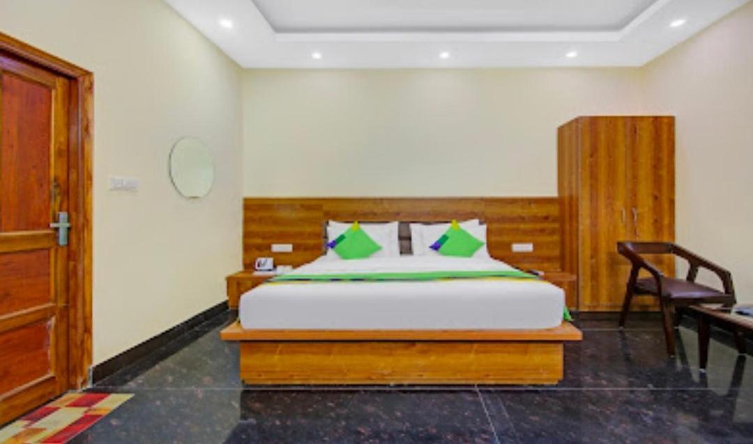 Hotel Premier Noida 135 Exterior photo